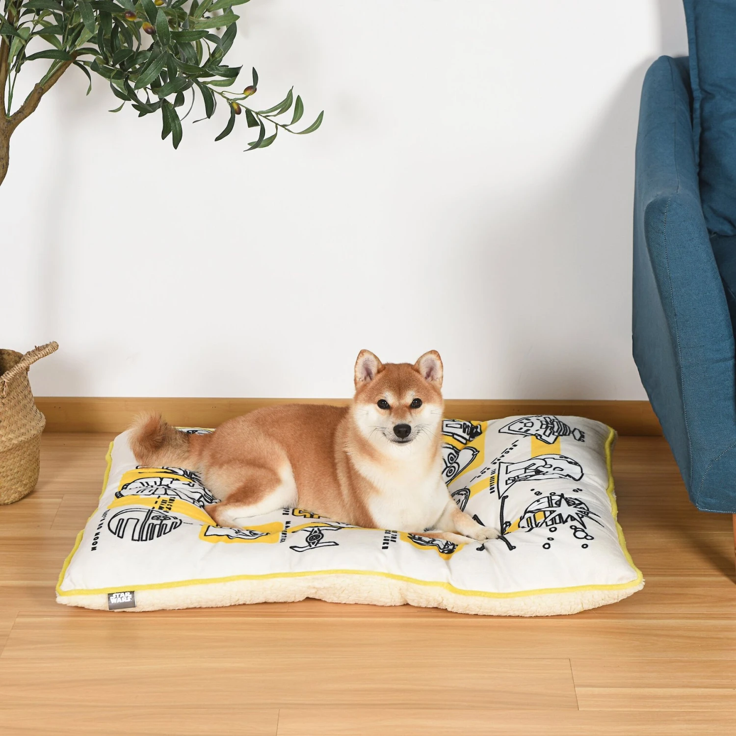 Fetch For Pets Star Wars Pictogram Napper Dog Bed, White - Image 6